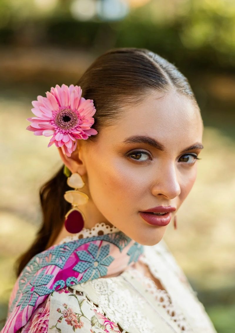 Elaf | Roses & Whites | Cream | Lawn | Unstitched | Print Chikankari Colloction '25 | 3 pc set