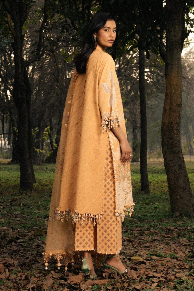 Sana Safinaz | Luxury Lawn 25 | Light orange | Unstitched | Festive wear | 008B-3CT | 3pc set.