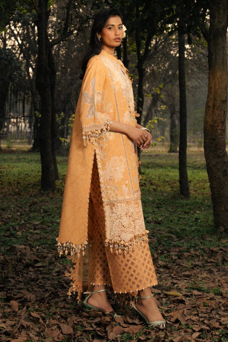 Sana Safinaz | Luxury Lawn 25 | Light orange | Unstitched | Festive wear | 008B-3CT | 3pc set.