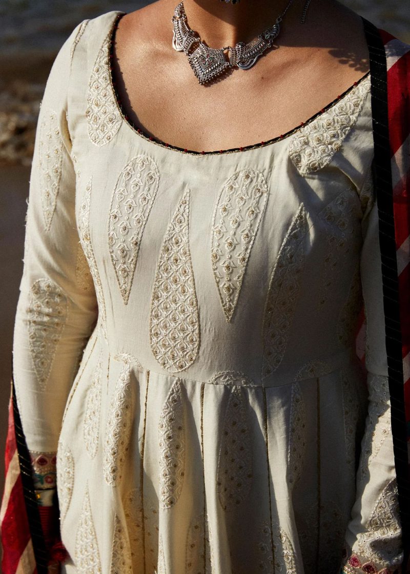 Zara Shahjahan Lawn | Off White | Unstitched | Wedding wear | embroidered Organza Dupatta | AAINA-8A