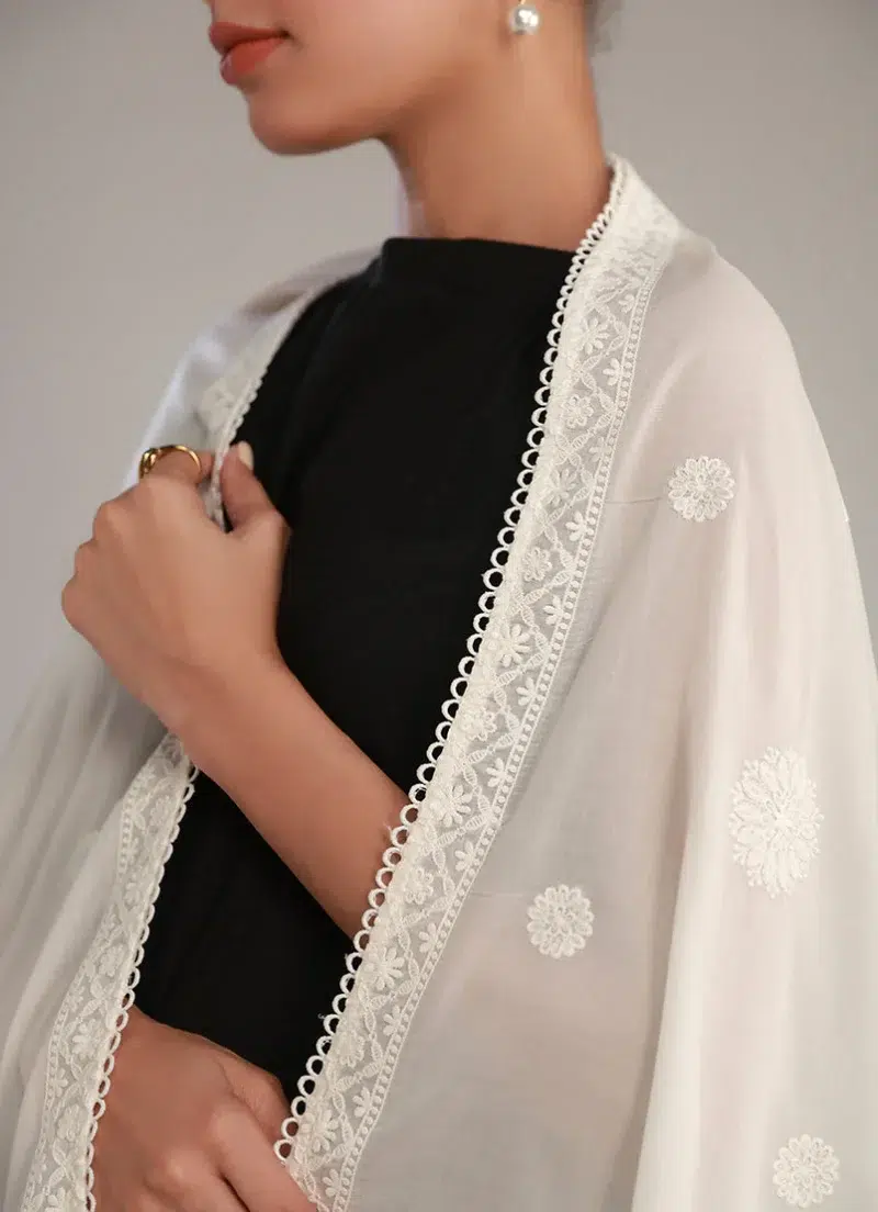 Image | Legends of Fall'24 | Cotton | White | Embroidered Dupatta | 1 pc