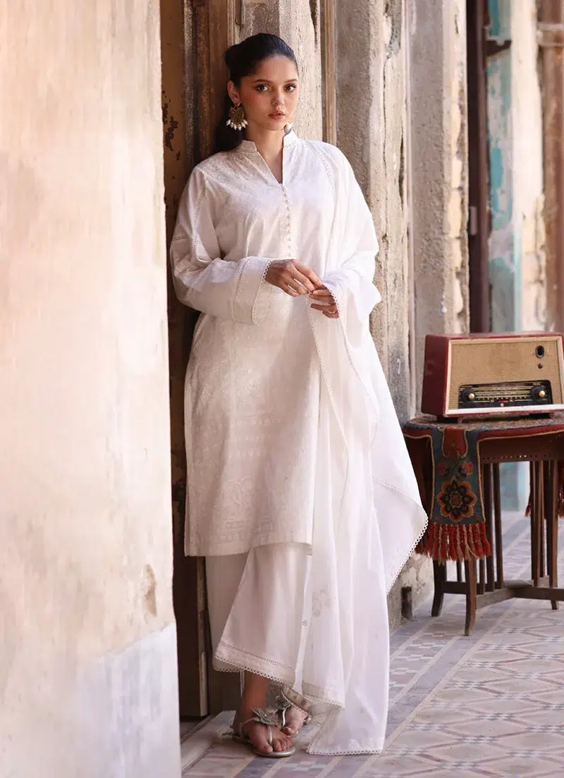 Image | Spring Pret '25 | Pure Cotton | Off White | Embroidered Suit | 3 pc.